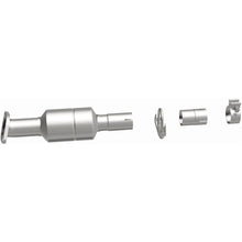 Load image into Gallery viewer, Magnaflow Catalytic Converter Direct Fit Magnaflow 12-17 Hyundai Accent 1.6L Direct Fit Converter
