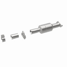 Load image into Gallery viewer, Magnaflow Catalytic Converter Direct Fit Magnaflow 12-17 Hyundai Accent 1.6L Direct Fit Converter
