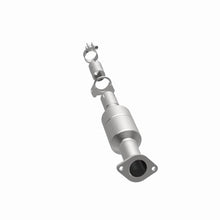 Load image into Gallery viewer, Magnaflow Catalytic Converter Direct Fit Magnaflow 12-17 Hyundai Accent 1.6L Direct Fit Converter
