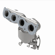 Load image into Gallery viewer, Magnaflow Catalytic Converter Direct Fit Magnaflow 14-16 Kia Forte 1.8L Direct Fit Cat Converter

