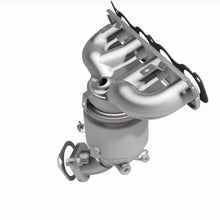Load image into Gallery viewer, Magnaflow Catalytic Converter Direct Fit Magnaflow 14-16 Kia Forte 1.8L Direct Fit Cat Converter
