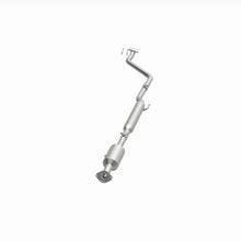 Load image into Gallery viewer, Magnaflow Catalytic Converter Direct Fit Magnaflow 14-16 Kia Forte 1.8L Direct Fit Cat Converter (California Grade)

