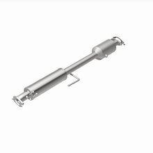 Load image into Gallery viewer, Magnaflow Catalytic Converter Direct Fit Magnaflow 14 Hyundai Sonata 2.4L Direct Fit Cat Converter

