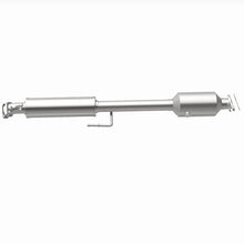 Load image into Gallery viewer, Magnaflow Catalytic Converter Direct Fit Magnaflow 14 Hyundai Sonata 2.4L Direct Fit Cat Converter
