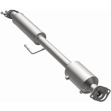 Load image into Gallery viewer, Magnaflow Catalytic Converter Direct Fit Magnaflow 14 Hyundai Sonata 2.4L Direct Fit Cat Converter
