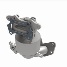 Load image into Gallery viewer, Magnaflow Catalytic Converter Direct Fit Magnaflow 15-21 Honda Fit 1.5L Direct Fit CARB Compliant Converter
