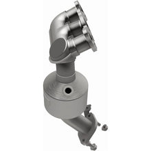 Load image into Gallery viewer, Magnaflow Catalytic Converter Direct Fit Magnaflow 2004 Lexus ES330 3.3L Direct Fit Converter
