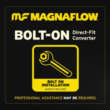 Load image into Gallery viewer, Magnaflow Catalytic Converter Direct Fit Magnaflow 2006 Mercedes-Benz CL500 5.0L Direct Fit Converter
