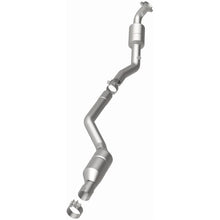 Load image into Gallery viewer, Magnaflow Catalytic Converter Direct Fit Magnaflow 2006 Mercedes-Benz SL500 5.0L Direct Fit Converter
