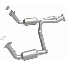 Load image into Gallery viewer, Magnaflow Catalytic Converter Direct Fit Magnaflow 2007 Chevrolet Silverado 1500 Classic 4.8L Direct Fit Converter
