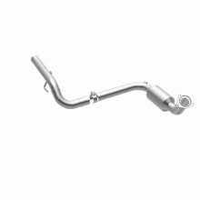 Load image into Gallery viewer, Magnaflow Catalytic Converter Direct Fit Magnaflow 2007 Chevrolet Silverado 1500 Classic 6.0L Direct Fit Converter
