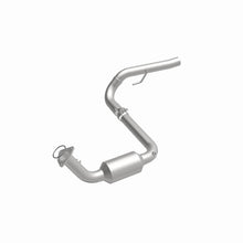 Load image into Gallery viewer, Magnaflow Catalytic Converter Direct Fit Magnaflow 2007 Chevrolet Silverado 1500 Classic 6.0L Direct Fit Converter
