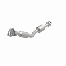 Load image into Gallery viewer, Magnaflow Catalytic Converter Direct Fit Magnaflow 2007 Saturn Vue 2.4L Direct Fit Converter
