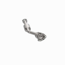 Load image into Gallery viewer, Magnaflow Catalytic Converter Direct Fit Magnaflow 2007 Saturn Vue 2.4L Direct Fit Converter
