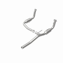 Load image into Gallery viewer, Magnaflow Catalytic Converter Direct Fit Magnaflow 2008 Jeep Liberty 3.7L Direct Fit Converter
