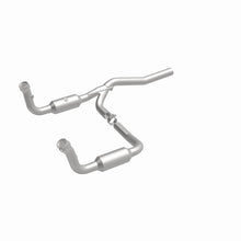 Load image into Gallery viewer, Magnaflow Catalytic Converter Direct Fit Magnaflow 2008 Jeep Liberty 3.7L Direct Fit Converter
