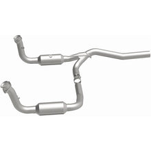 Load image into Gallery viewer, Magnaflow Catalytic Converter Direct Fit Magnaflow 2008 Jeep Liberty 3.7L Direct Fit Converter
