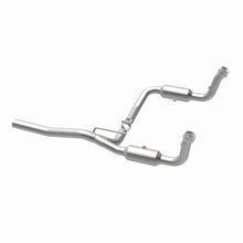 Load image into Gallery viewer, Magnaflow Catalytic Converter Direct Fit Magnaflow 2008 Jeep Liberty 3.7L Direct Fit Converter
