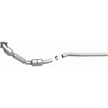 Load image into Gallery viewer, Magnaflow Catalytic Converter Direct Fit Magnaflow 2008 Volkswagen Passat 2.0L Direct Fit Converter
