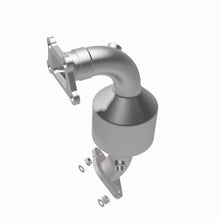 Load image into Gallery viewer, Magnaflow Catalytic Converter Direct Fit Magnaflow 2010 Buick LaCrosse 3.0L Direct Fit Converter
