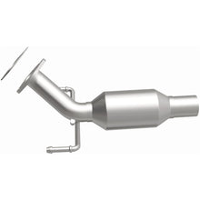 Load image into Gallery viewer, Magnaflow Catalytic Converter Direct Fit Magnaflow 2013 Buick Encore 1.4L Direct Fit Converter
