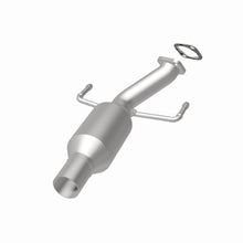 Load image into Gallery viewer, Magnaflow Catalytic Converter Direct Fit Magnaflow 2013 Buick Encore 1.4L Direct Fit Converter
