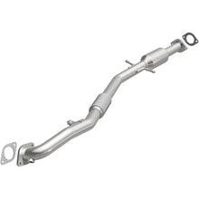 Load image into Gallery viewer, Magnaflow Catalytic Converter Direct Fit Magnaflow 2013 Chevrolet Malibu 2.5L Direct Fit Converter
