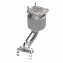 Load image into Gallery viewer, Magnaflow Catalytic Converter Direct Fit Magnaflow 2013 Nissan Pathfinder 3.5L Direct Fit Converter
