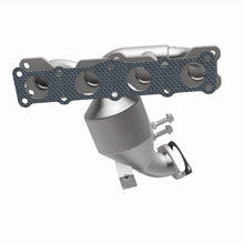 Load image into Gallery viewer, Magnaflow Catalytic Converter Direct Fit Magnaflow 2015 Kia Optima 2.4L Direct Fit Cat Converter
