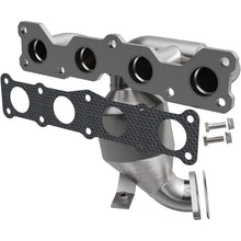 Load image into Gallery viewer, Magnaflow Catalytic Converter Direct Fit Magnaflow 2015 Kia Optima 2.4L Direct Fit Cat Converter
