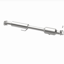 Load image into Gallery viewer, Magnaflow Catalytic Converter Direct Fit Magnaflow 2015 Kia Optima 2.4L Direct Fit Cat Converter (California Grade)
