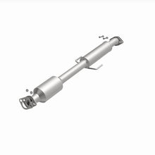 Load image into Gallery viewer, Magnaflow Catalytic Converter Direct Fit Magnaflow 2015 Kia Optima 2.4L Direct Fit Cat Converter (California Grade)
