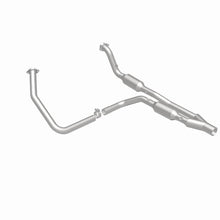 Load image into Gallery viewer, Magnaflow Catalytic Converter Direct Fit Magnaflow California Direct Fit Converter 05-07 Dodge Ram 2500 5.7L
