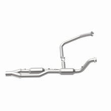 Load image into Gallery viewer, Magnaflow Catalytic Converter Direct Fit Magnaflow California Direct Fit Converter 05-07 Dodge Ram 2500 5.7L
