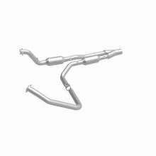 Load image into Gallery viewer, Magnaflow Catalytic Converter Direct Fit Magnaflow California Direct Fit Converter 05-07 Dodge Ram 2500 5.7L
