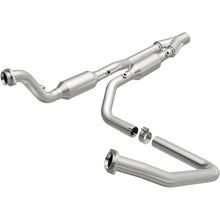 Load image into Gallery viewer, Magnaflow Catalytic Converter Direct Fit Magnaflow California Direct Fit Converter 05-07 Dodge Ram 2500 5.7L
