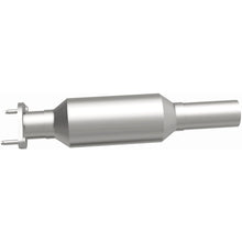 Load image into Gallery viewer, Magnaflow Catalytic Converter Direct Fit Magnaflow California Direct Fit Converter 06-09 Ford Fusion 3.0L

