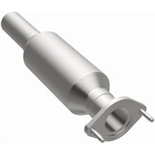 Load image into Gallery viewer, Magnaflow Catalytic Converter Direct Fit Magnaflow California Direct Fit Converter 06-09 Ford Fusion 3.0L
