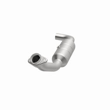 Load image into Gallery viewer, Magnaflow Catalytic Converter Direct Fit Magnaflow California Direct Fit Converter 07-08 Ford F-150 4.6L
