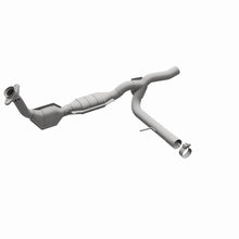 Load image into Gallery viewer, Magnaflow Catalytic Converter Direct Fit MagnaFlow Conv Direct Fit 2005 Ford F150 V8
