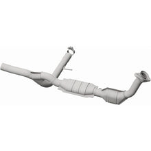 Load image into Gallery viewer, Magnaflow Catalytic Converter Direct Fit MagnaFlow Conv Direct Fit 2005 Ford F150 V8
