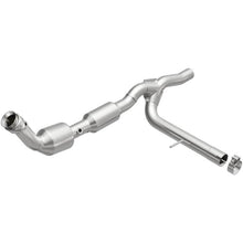 Load image into Gallery viewer, Magnaflow Catalytic Converter Direct Fit MagnaFlow Conv Direct Fit 2005 Ford F150 V8
