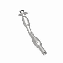 Load image into Gallery viewer, Magnaflow Catalytic Converter Direct Fit MagnaFlow Conv Direct Fit Converter 05-08 Toyota Corolla 1.8L
