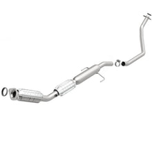 Load image into Gallery viewer, Magnaflow Catalytic Converter Direct Fit MagnaFlow Converter Direct Fit California 09-11 Toyota Corolla / Matrix L4-1.8LGAS
