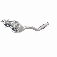Load image into Gallery viewer, Magnaflow Catalytic Converter Direct Fit MagnaFlow DF Conv 2018-2021 Ford EcoSport Single Manifold 2L
