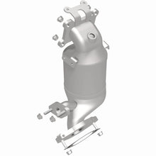Load image into Gallery viewer, Magnaflow Catalytic Converter Direct Fit MagnaFlow DF Conv 2021 Nissan Altima Single Manifold 2.5L
