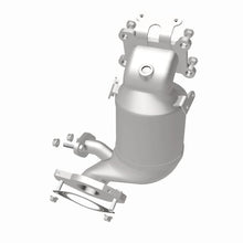 Load image into Gallery viewer, Magnaflow Catalytic Converter Direct Fit MagnaFlow DF Conv 2021 Nissan Altima Single Manifold 2.5L
