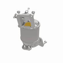 Load image into Gallery viewer, Magnaflow Catalytic Converter Direct Fit MagnaFlow DF Conv 21-22 Kia Sorento 2.5L OEM
