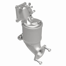 Load image into Gallery viewer, Magnaflow Catalytic Converter Direct Fit MagnaFlow DF Conv 21-22 Kia Sorento 2.5L OEM
