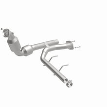 Load image into Gallery viewer, Magnaflow Catalytic Converter Direct Fit MagnaFlow DF Conv 21-23 F-150 3.5 Right OEM
